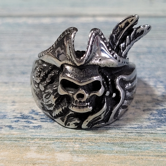 Pirate Skull Ring. - Picture 2 of 7